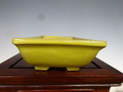 黄均釉鉢